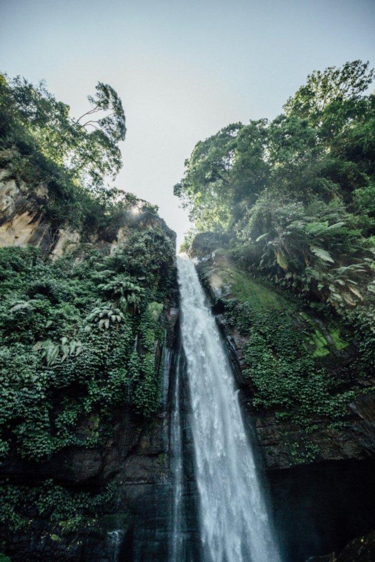 探索未知山峰